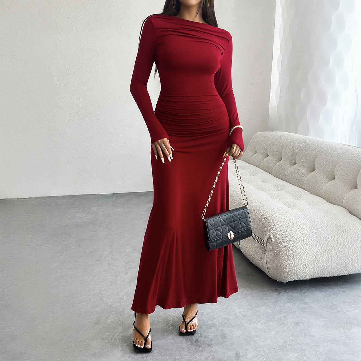 Autumn and winter women's elegant solid color hip-wrapped one-shoulder dress